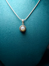Fresh water pearl pendant set