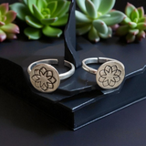 Flower Engraved toe-rings