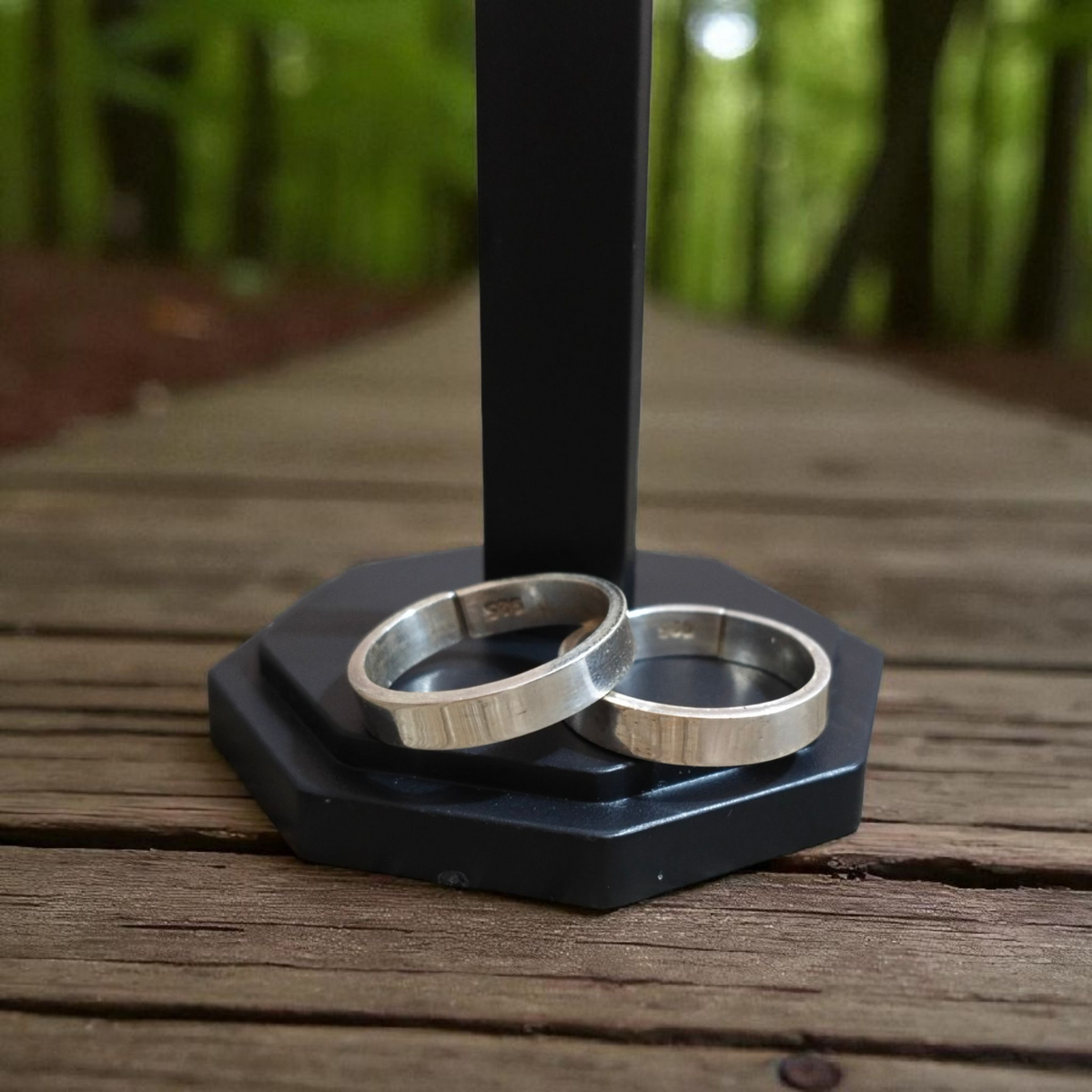 Band style toe-rings